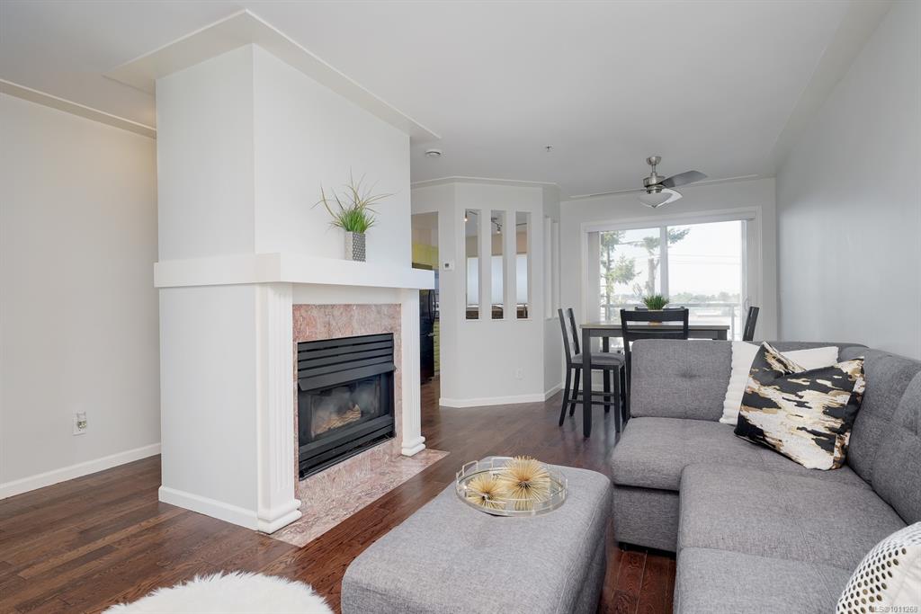 Fifth View of 649 Bay St, Victoria, BC, V8T 5H8