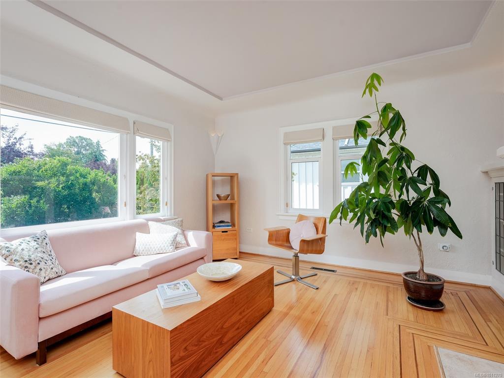 Fourth View of 2526 Dalhousie St, Oak Bay, BC, V8R 2H7
