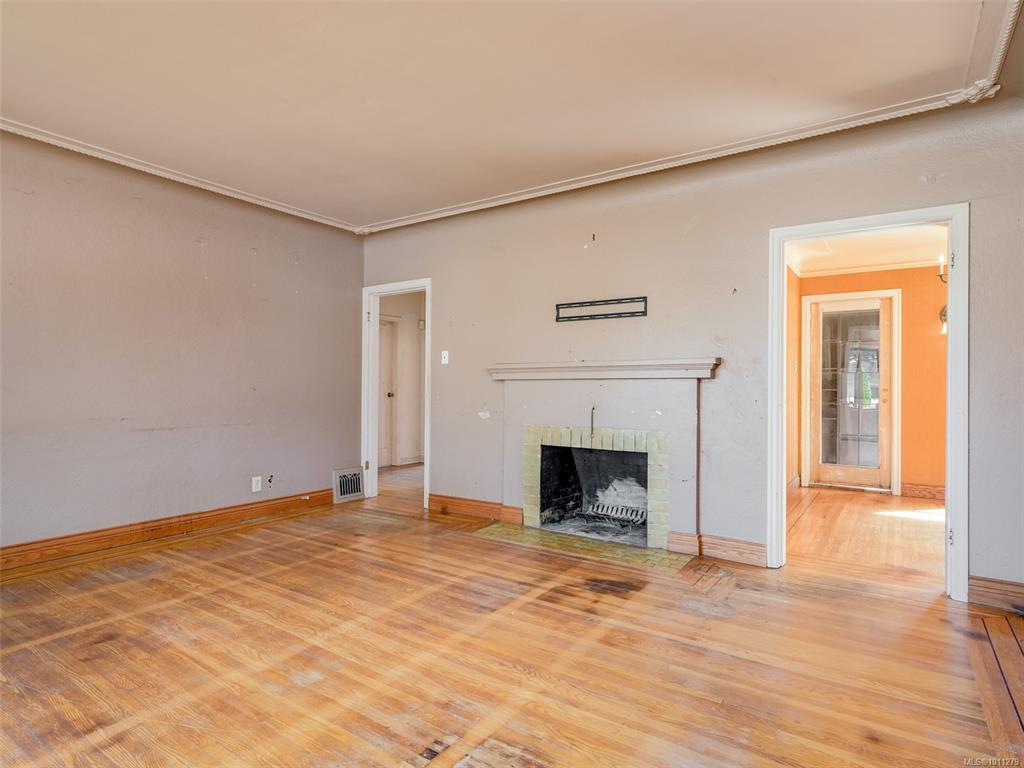 Fourth View of 2707 Foul Bay Rd, Oak Bay, BC, V8R 5B6