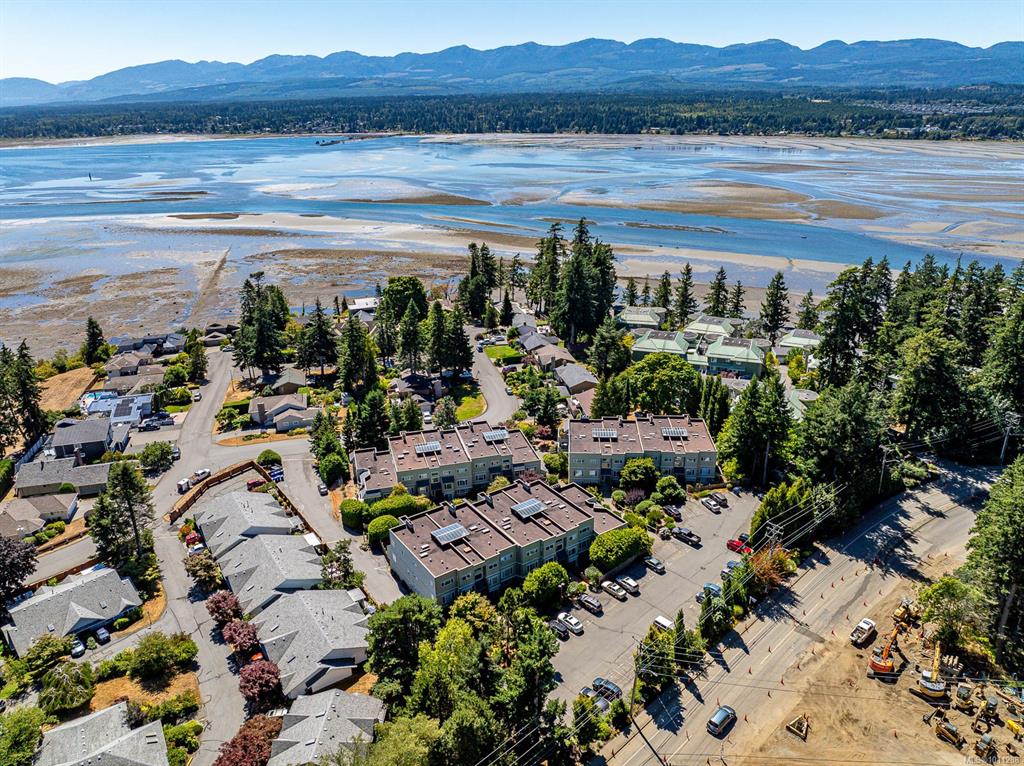 Third View of 2250 Manor Pl, Manor Park, Comox, BC, V9M 1C5