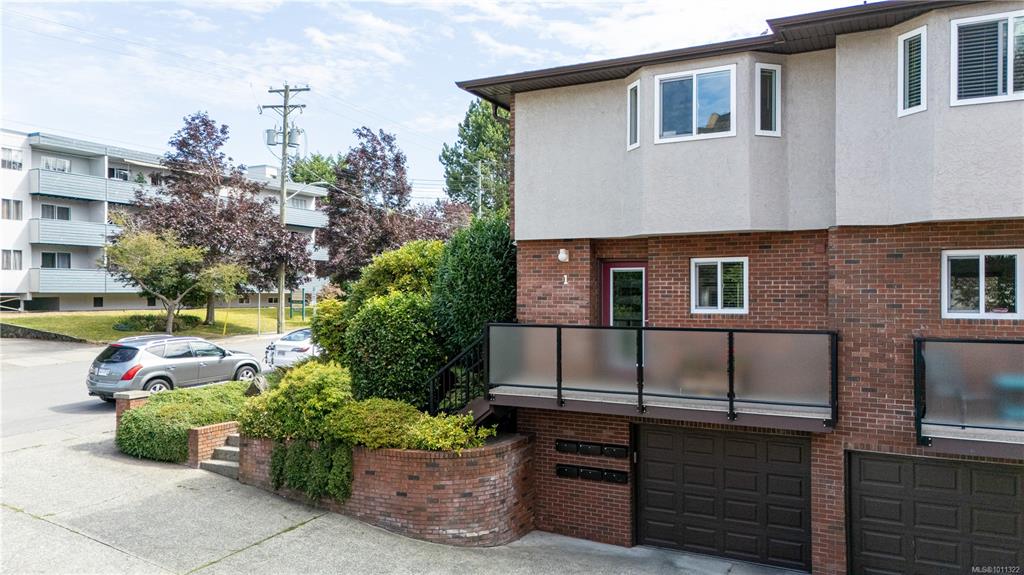 Third View of 1119 View St, Victoria, BC, V8V 3L9