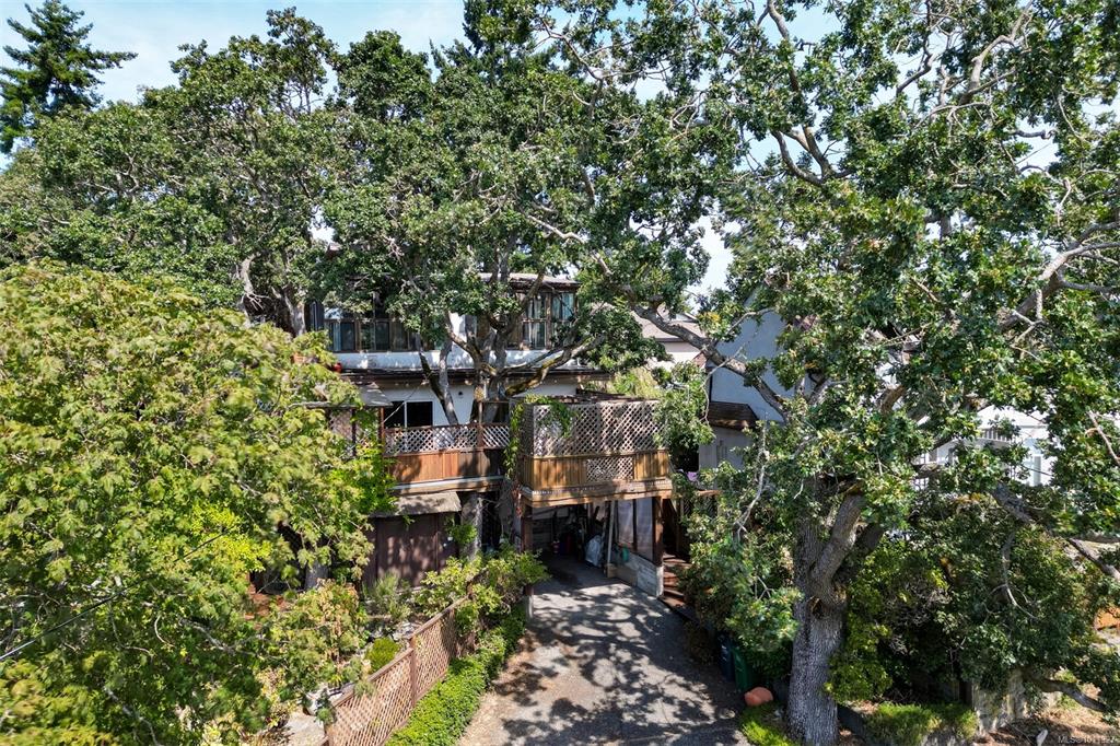 Second View of 1360 Merritt St, Victoria, BC, V8X 2P6