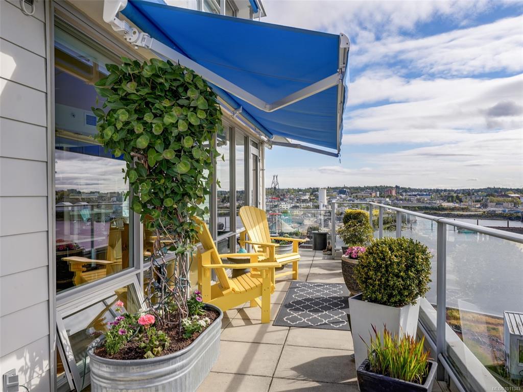Third View of 399 Tyee Rd, Synergy, Victoria, BC, V9A 0A8