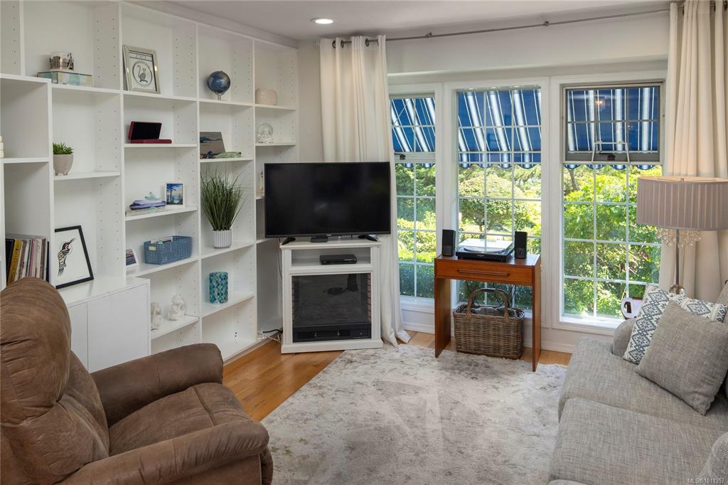 Fourth View of 764 Richmond Ave, Victoria, BC, V8S 3Z2