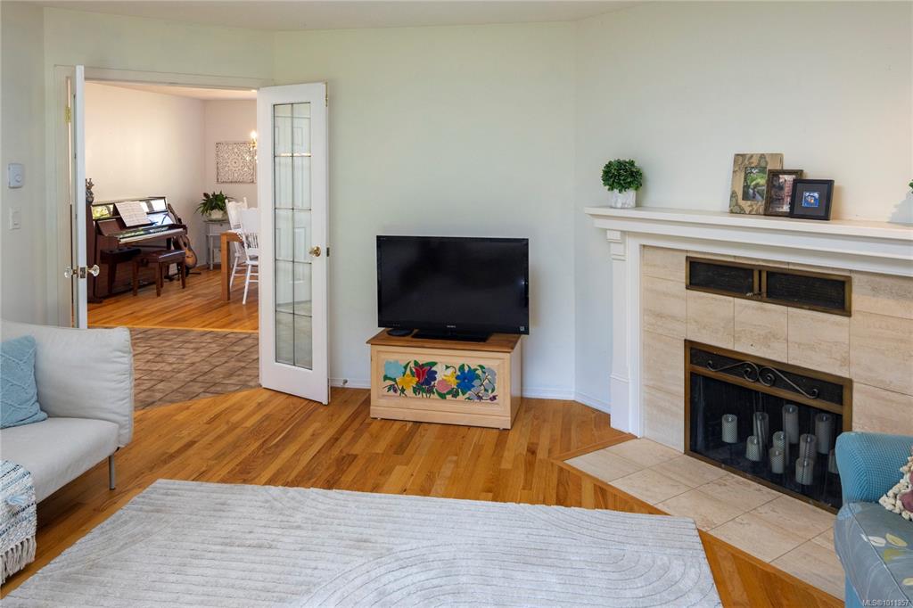 Fifth View of 764 Richmond Ave, Victoria, BC, V8S 3Z2