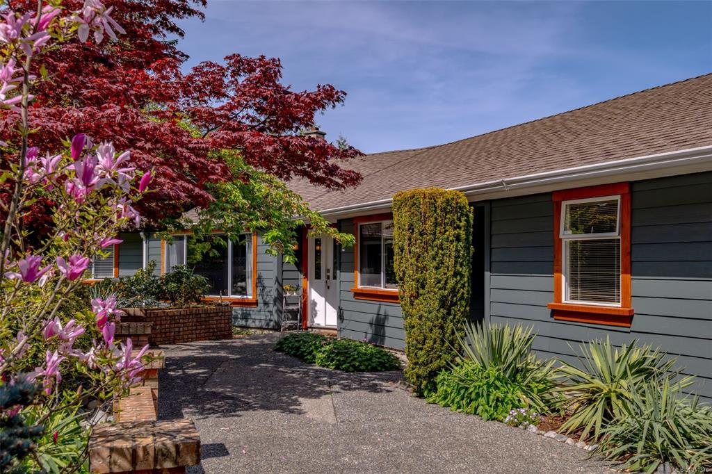 MLS® listing #29714976 for sale located at 6861 Wayne Pl
