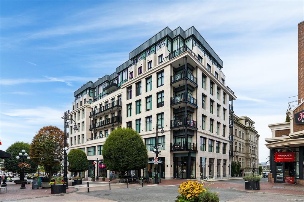 888 Government St, 1011387, BC,