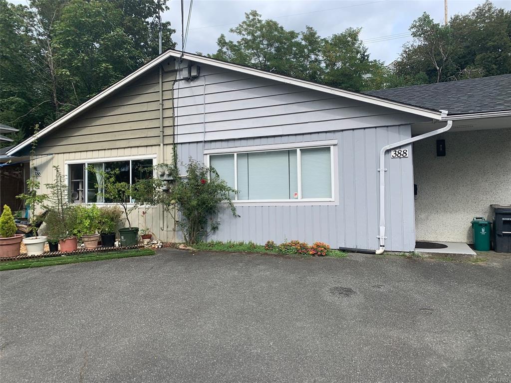 Second View of 388 Pine St, Nanaimo, BC, V9R 2B9