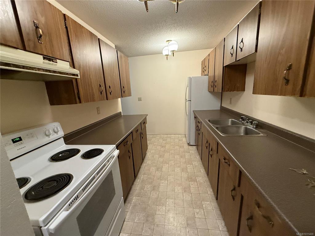 Fifth View of 755 Hillside Ave, Hillcrest Centre, Victoria, BC, V8T 5B3