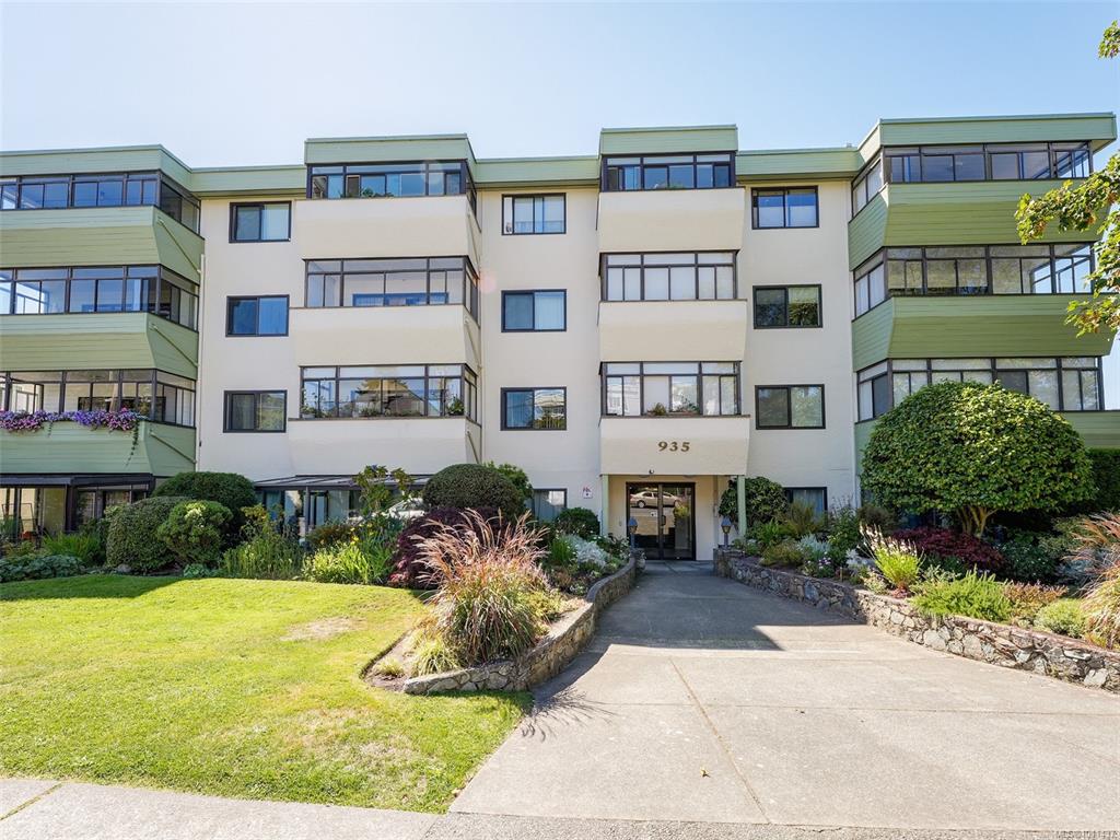 935 Fairfield Rd, 1011437, BC,