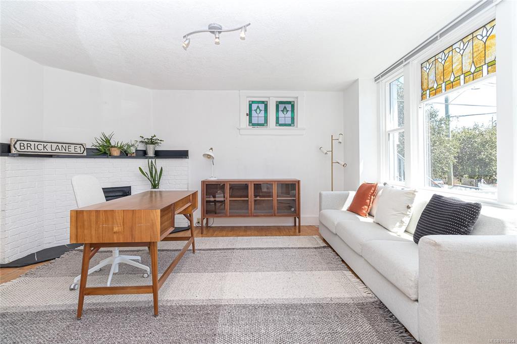 Fifth View of 1512 Brooke St, Victoria, BC, V8S 1M5