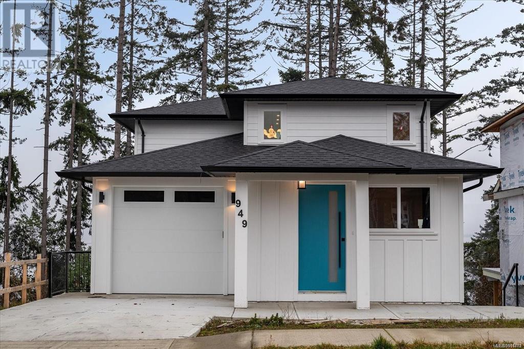 Second View of 949 Harbour View St, Nanaimo, BC, V9R 0K5