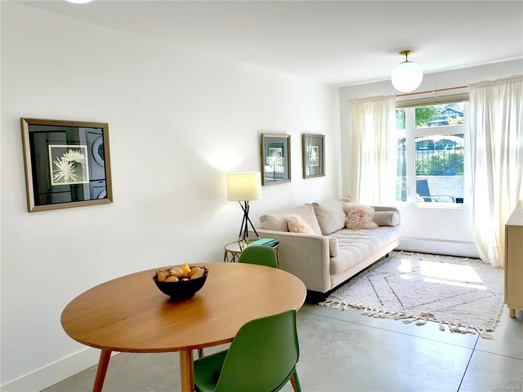 230 Wilson St, 1011556, BC,