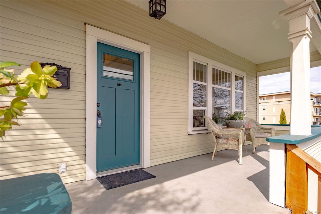 Fifth View of 302 Victoria Rd, Nanaimo, BC, V9R 4P9