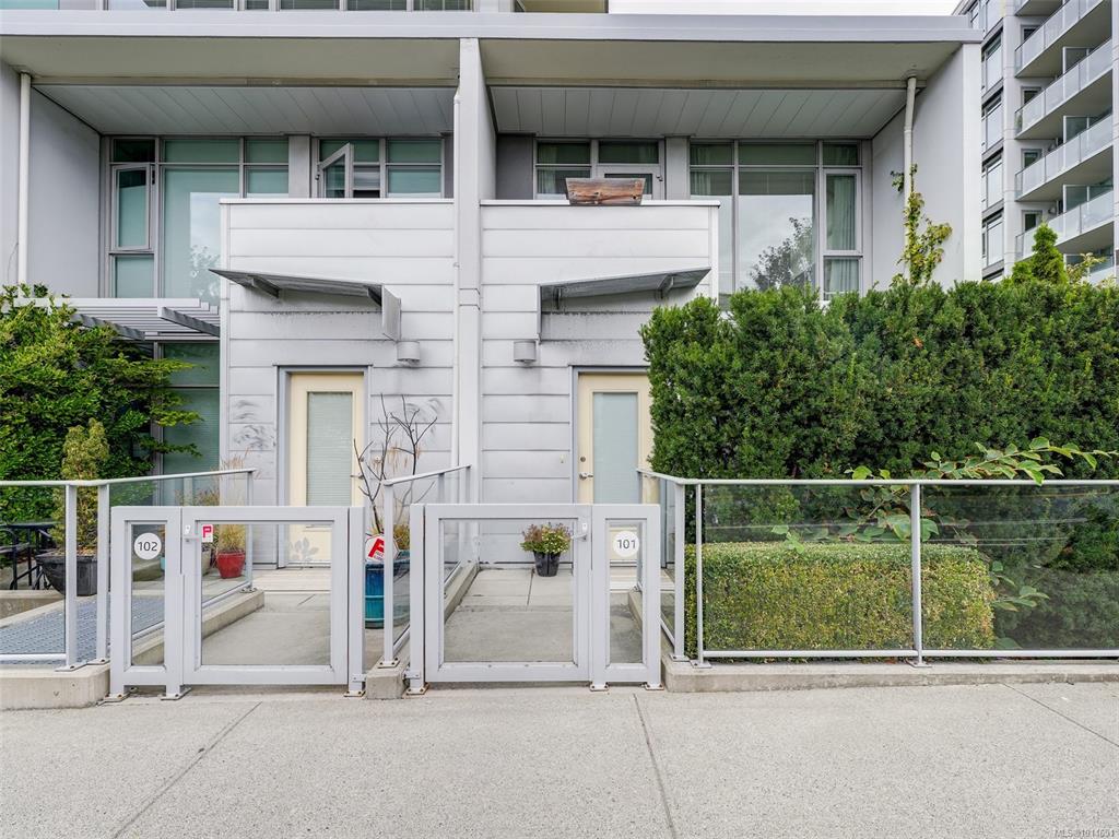 379 Tyee Rd, 1011651, BC,