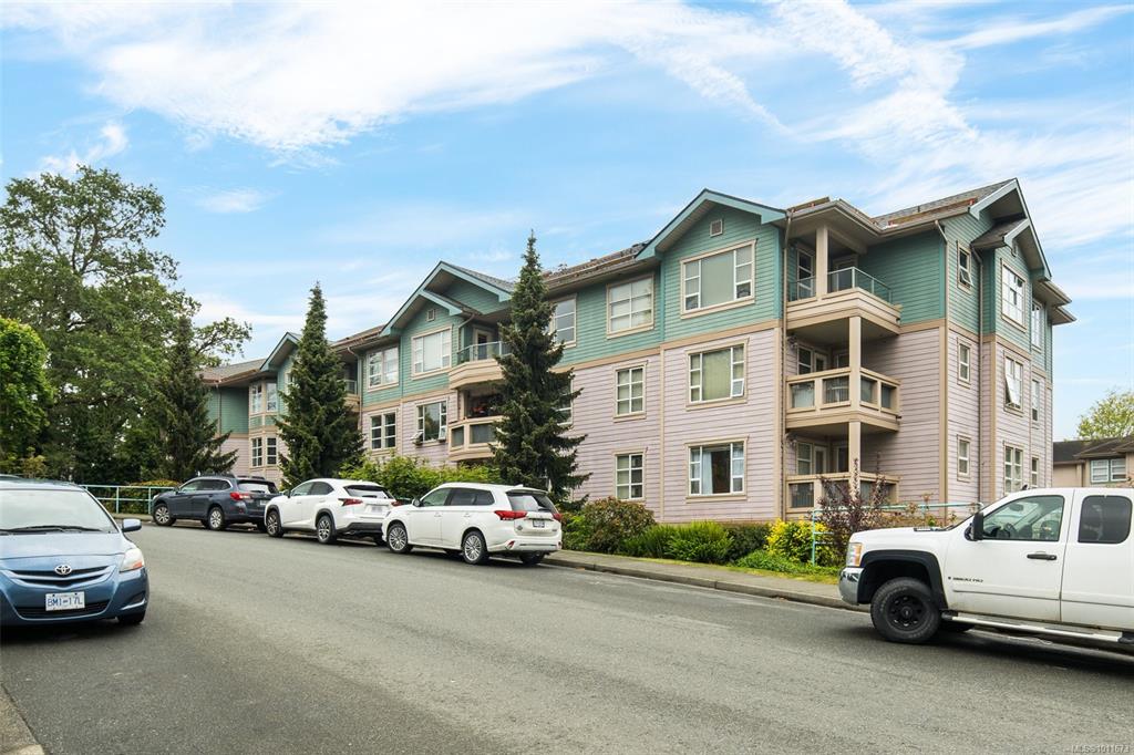 799 Blackberry Rd, 1011673, BC,