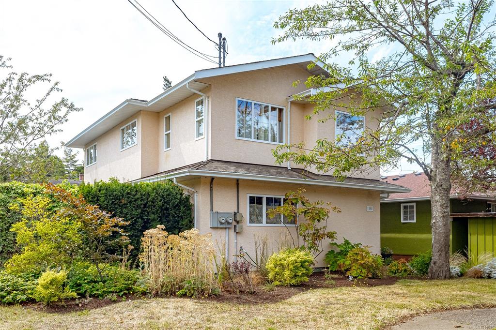 1581 Denman St, 1011676, BC,