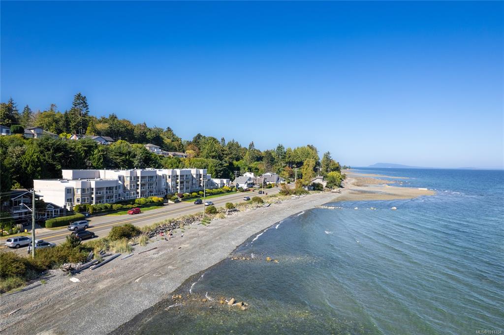 3156 Island Hwy W, 1011704, BC,