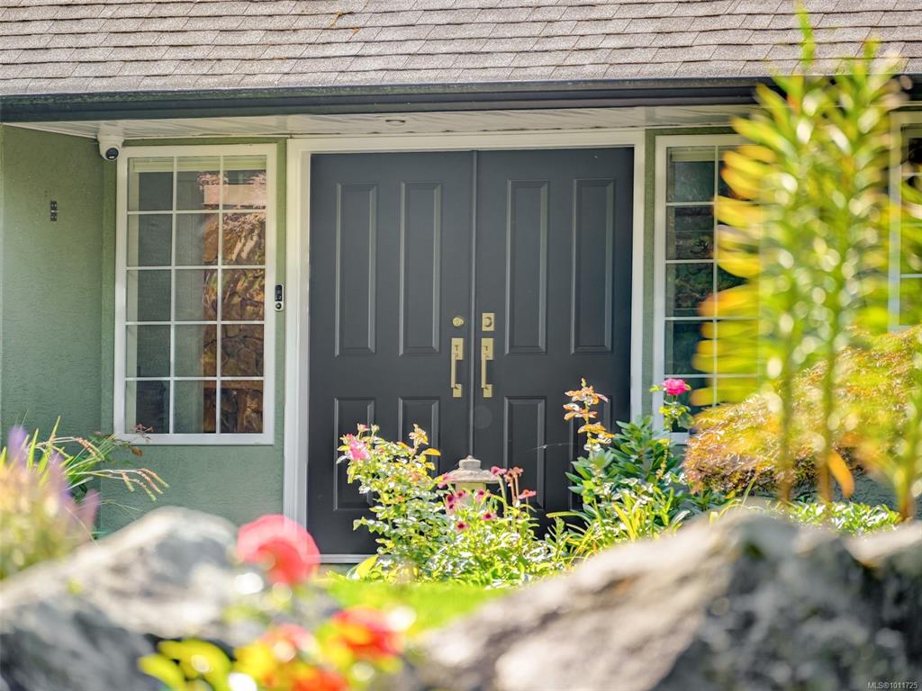 Third View of 3636 Christina Dr, Cobble Hill, BC, V0R 1L4