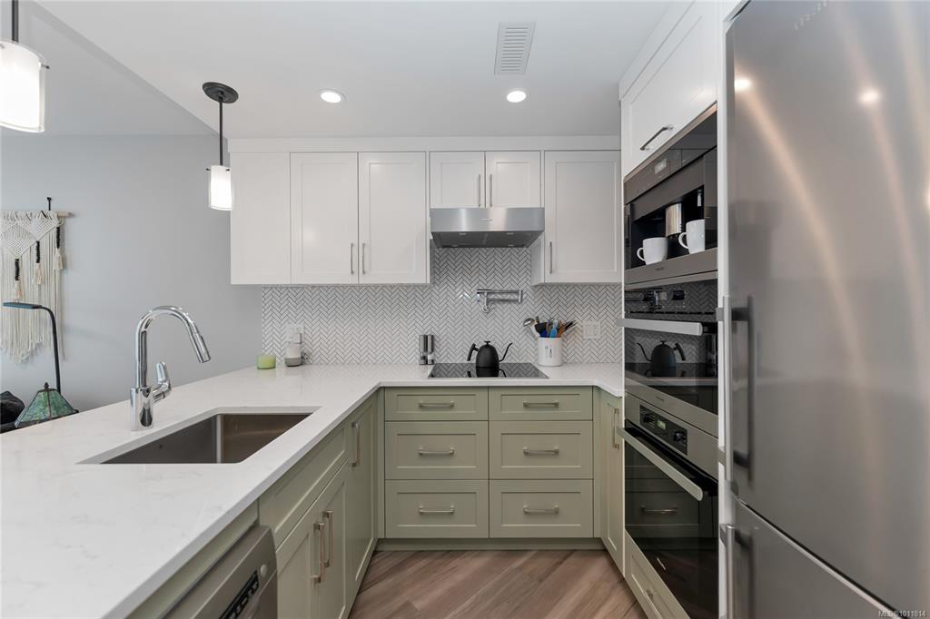 Fourth View of 930 Yates St, Victoria, BC, V8V 4Z3