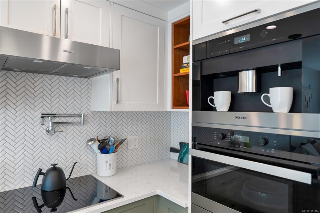 Fifth View of 930 Yates St, Victoria, BC, V8V 4Z3