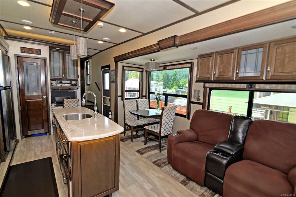 Fifth View of 2111 Henderson Lake Way, Nanaimo, BC, V9R 6X7