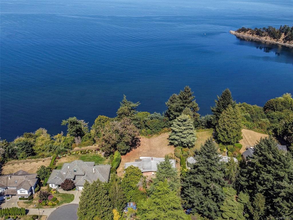 4598 Torquay Dr, 1011823, BC,