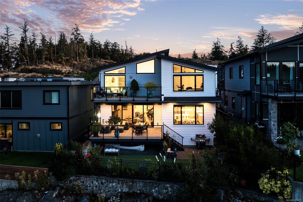 Fifth View of 534 Elevation Pointe Terr, Colwood, BC, V9C 0M3