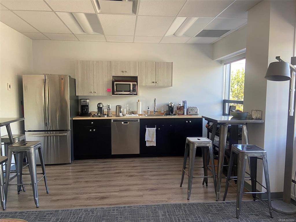 Third View of 1070 Douglas St, Victoria, BC, V8W 2C3
