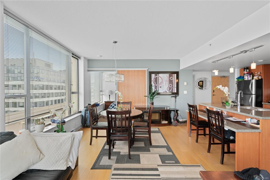 Fourth View of 760 Johnson St, Victoria, BC, V8W 1N1
