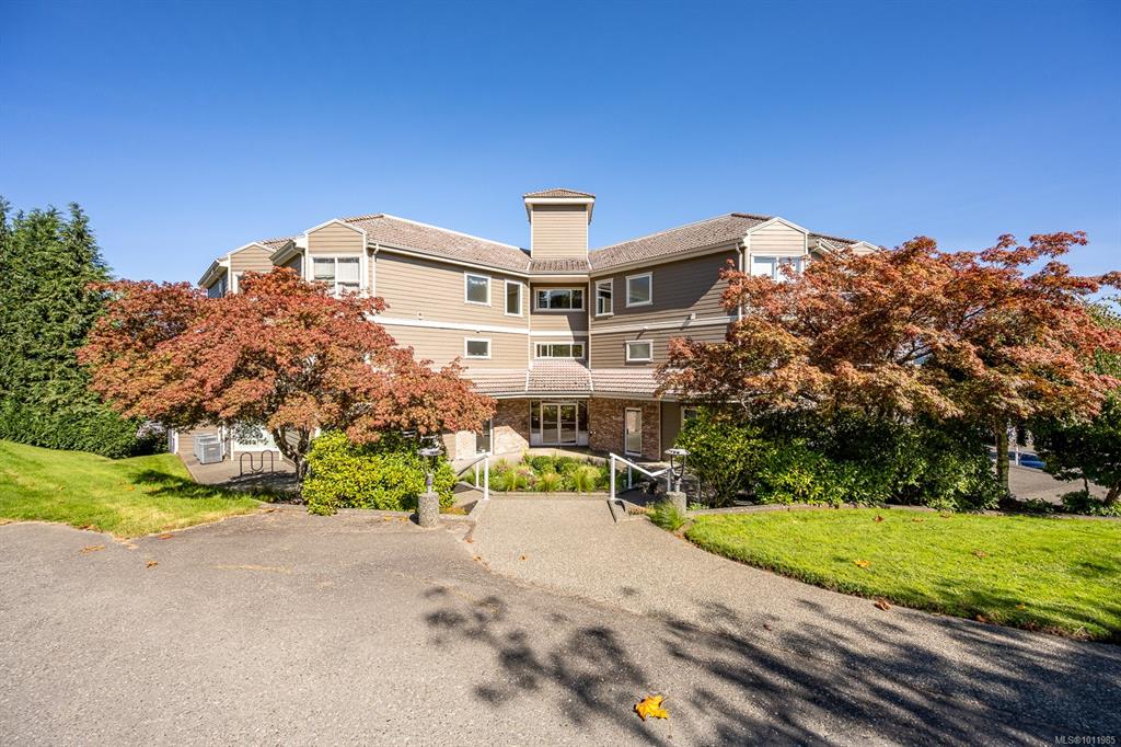 Third View of 300 St Anns Rd, Campbell River, BC, V9W 4C6