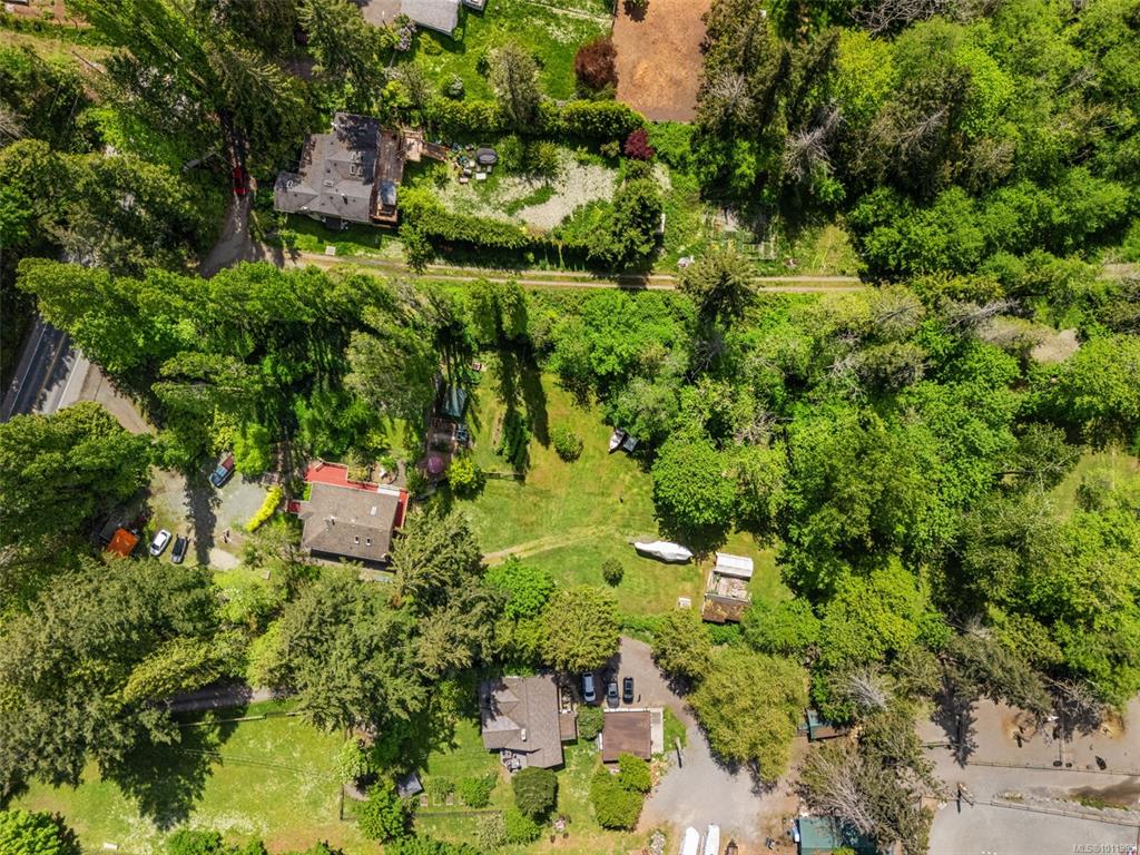 5932 West Saanich Rd, 1011995, BC,