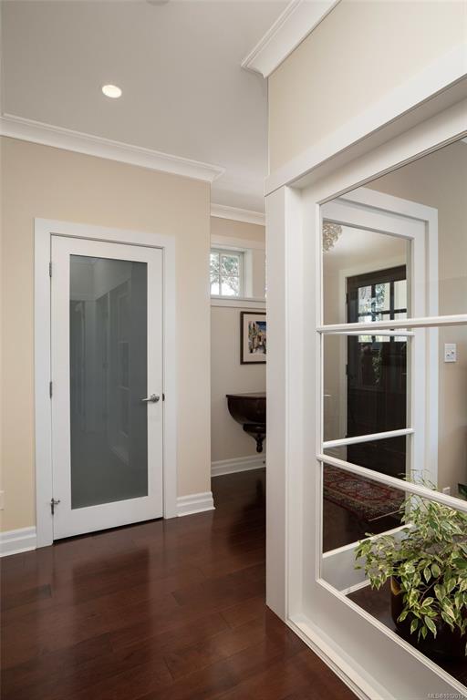 Fourth View of 1770 Rockland Ave, Victoria, BC, V8S 1X2