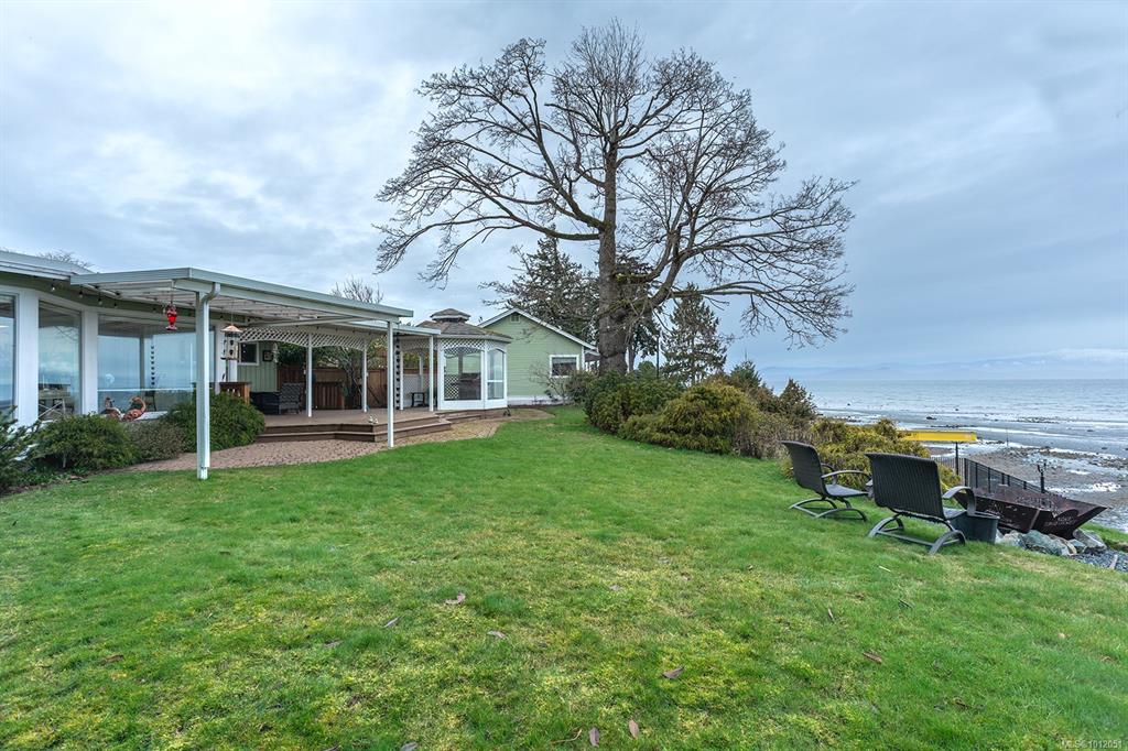 391 Bay Ave, 1012051, BC,