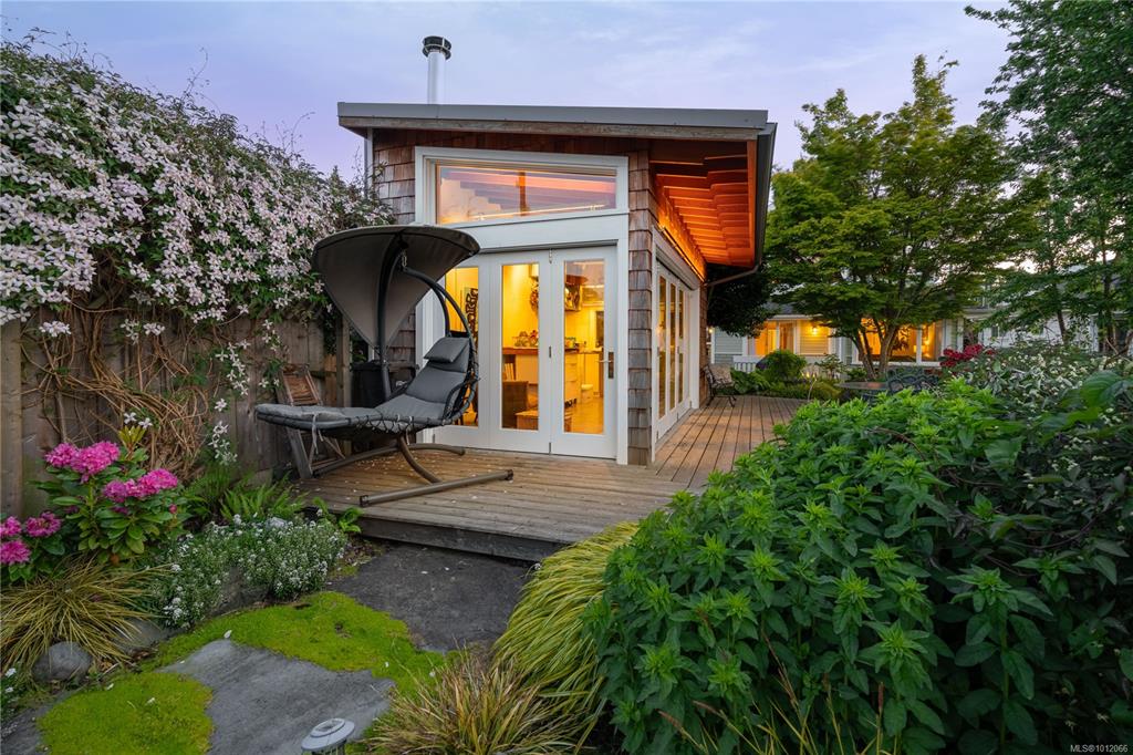 Third View of 485 Head St, Esquimalt, BC, V9A 5S1