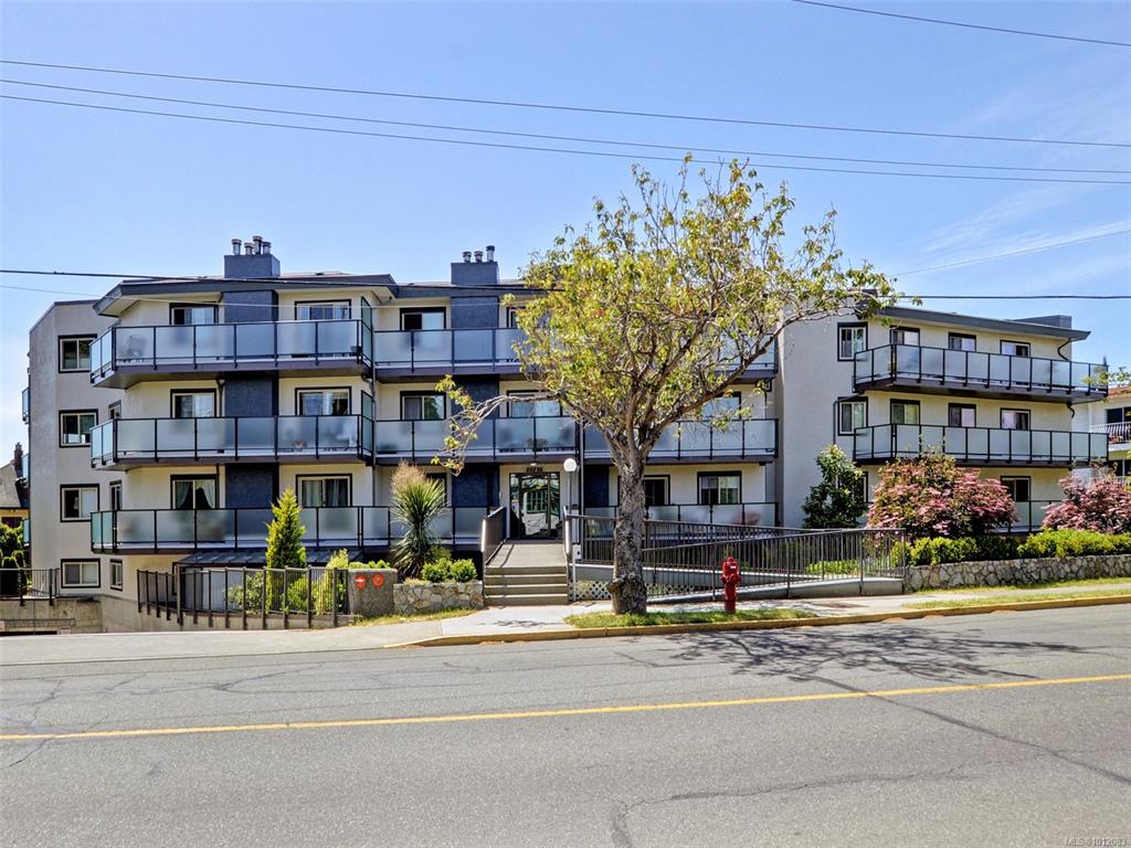 Third View of 1241 Fairfield Rd, Victoria, BC, V8V 3B3