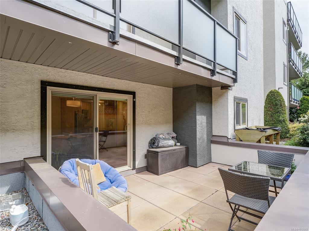 Fourth View of 1241 Fairfield Rd, Victoria, BC, V8V 3B3