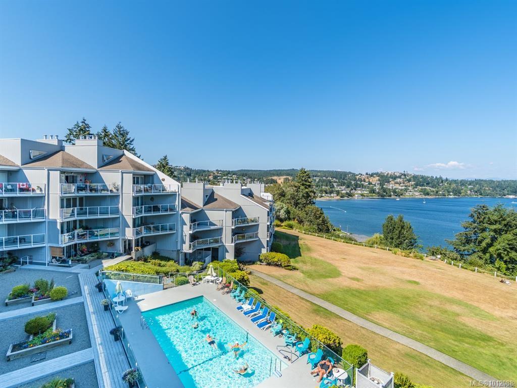 Second View of 2560 Departure Bay Rd, Seascape Manor, Nanaimo, BC, V9S 5P1