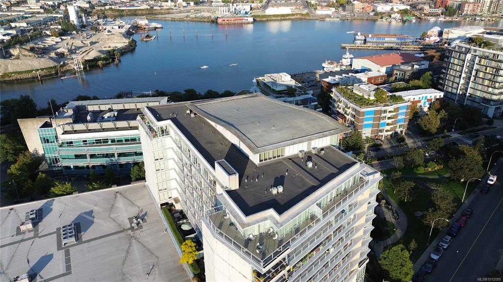 Fifth View of 160 Wilson St, Victoria, BC, V9A 7P9