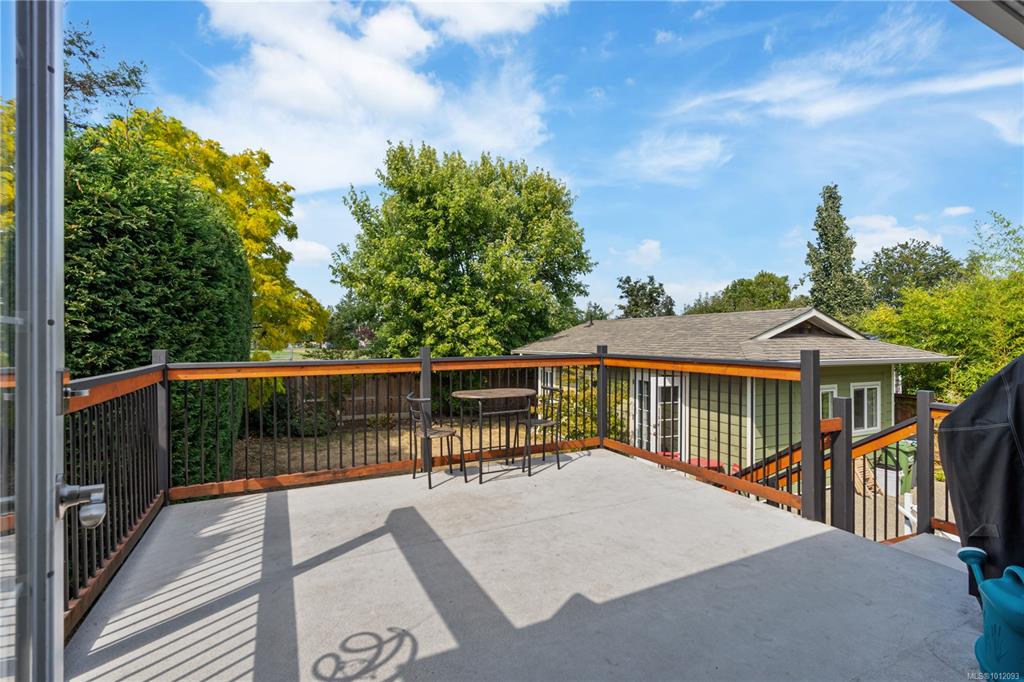 Fourth View of 1468 Stroud Rd, Victoria, BC, V8T 2K9