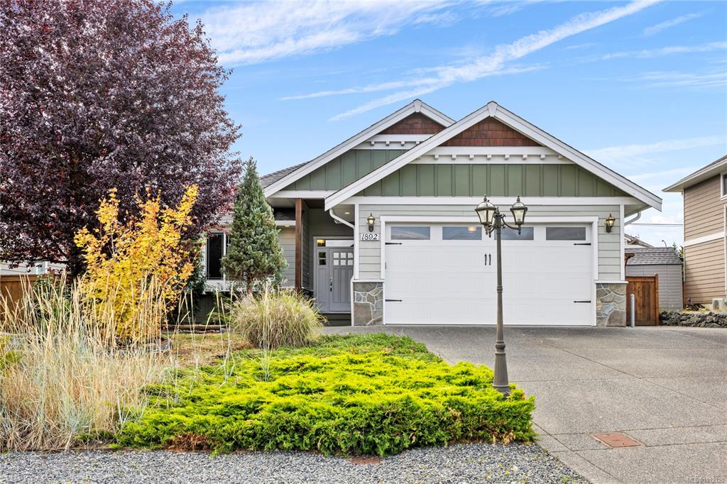1892 Vee Rd, 1012120, BC,