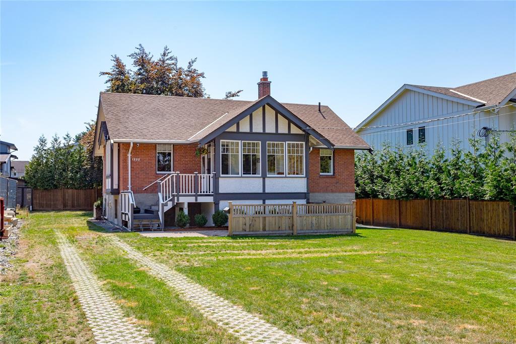 1555 Ash Rd, 1012152, BC,