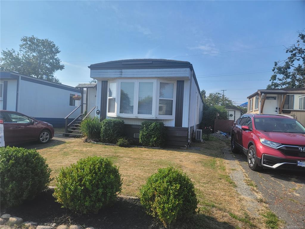 Third View of 1498 Admirals Rd, View Royal, BC, V9A 2R1