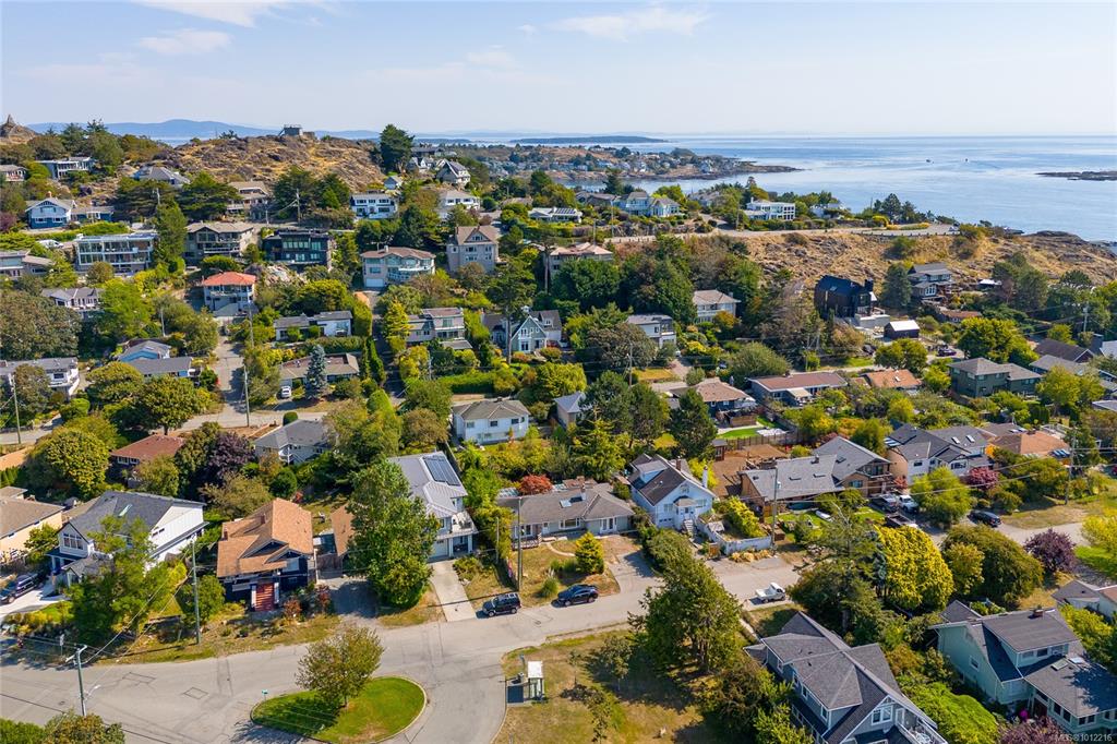 Third View of 2078 Quimper St, Oak Bay, BC, V8S 2H6