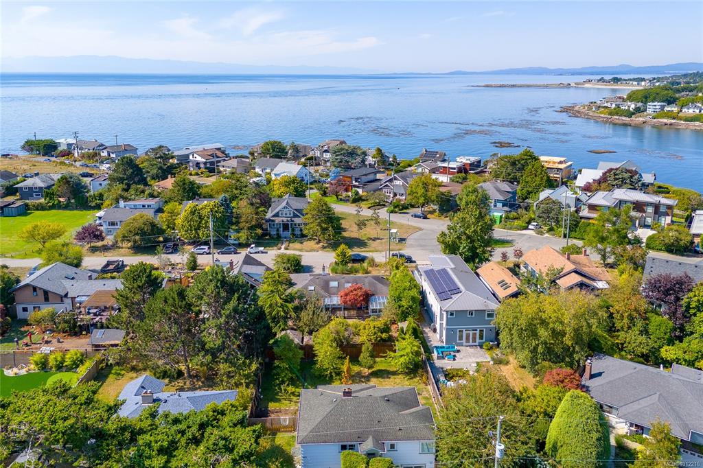 Fifth View of 2078 Quimper St, Oak Bay, BC, V8S 2H6