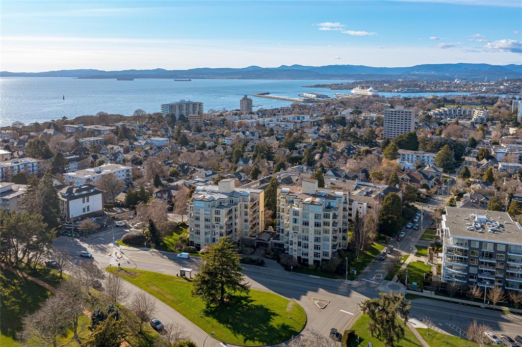 188 Douglas St, 1012250, BC,