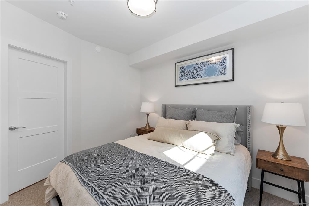 Third View of 1224 Richardson St, 1224 Richardson, Victoria, BC, V8V 3E1