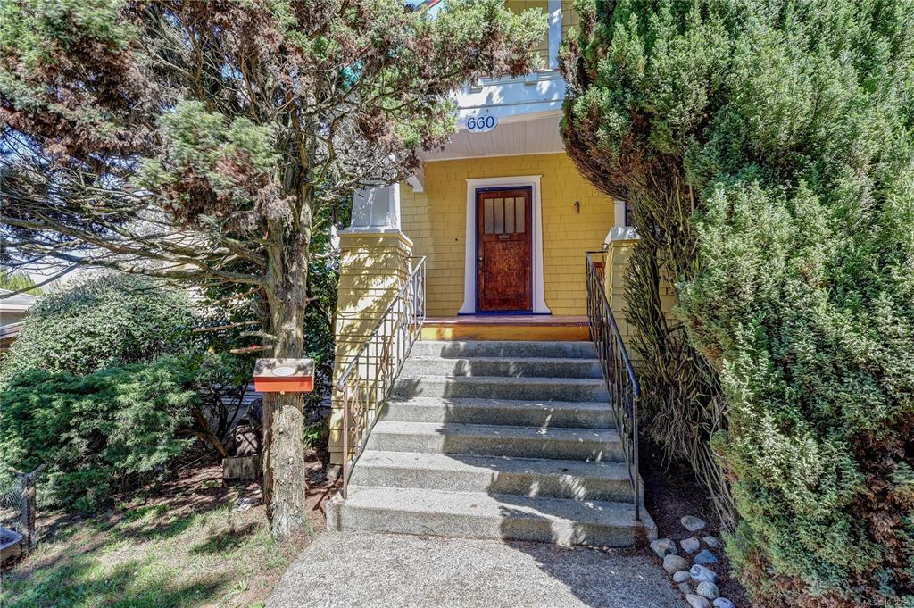 660 Third St, 1012255, BC,