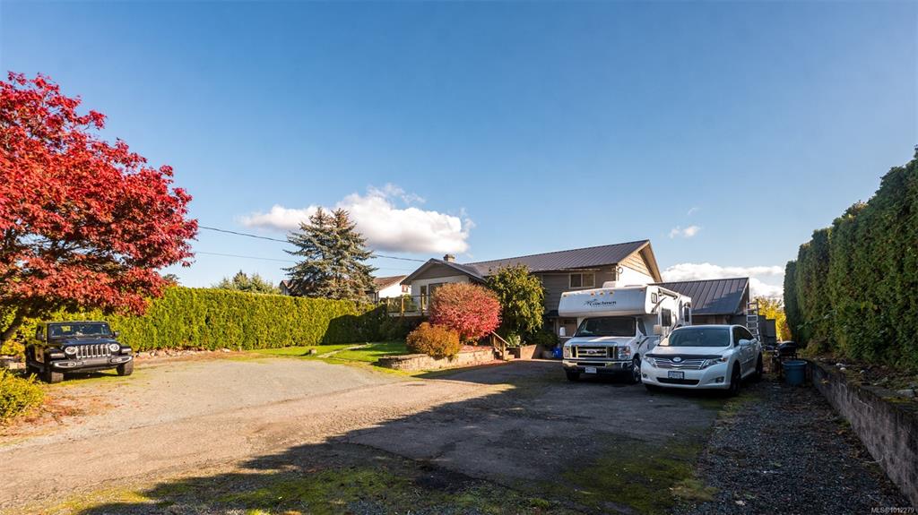 Main View of 6621 Lakes Rd, Duncan, BC, V9L 5V9