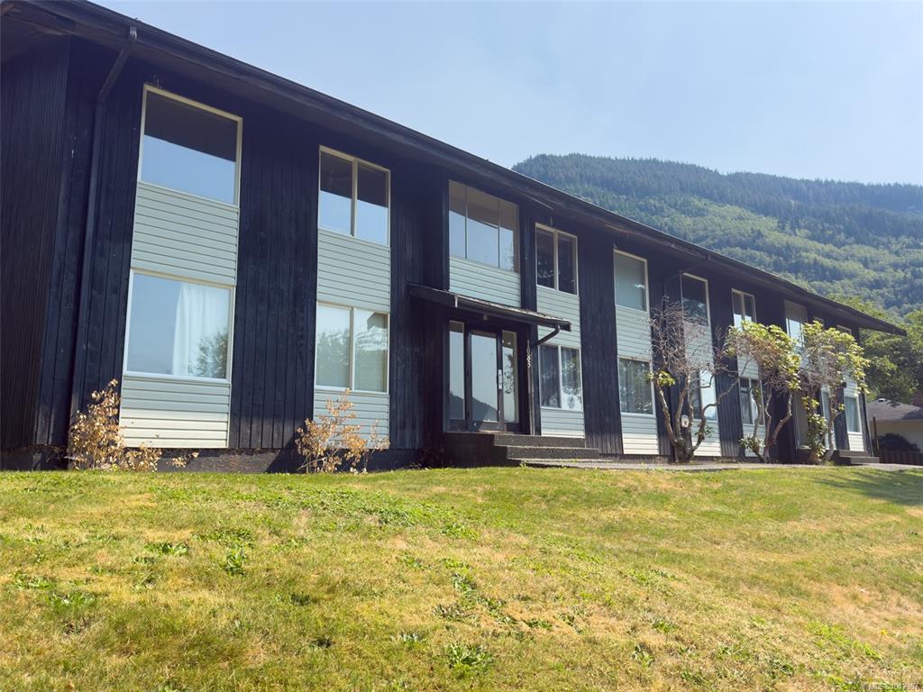 1083 Maquinna Ave, 1012307, BC,